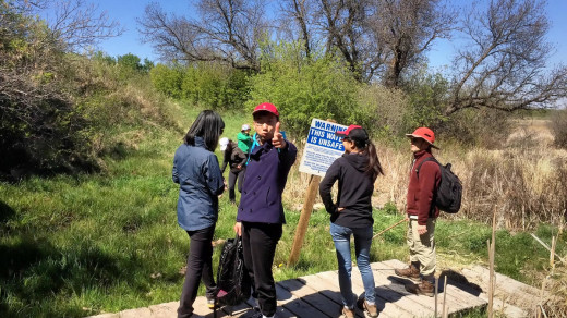 2015-05-18_1023 EDIT 1200px | We wanted to drink the spring water, but the sign indicated it is not safe.